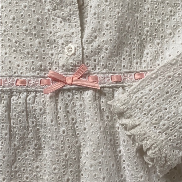 Beautiful Hanna Andersson 110 eyelet top EUC - Picture 2 of 9